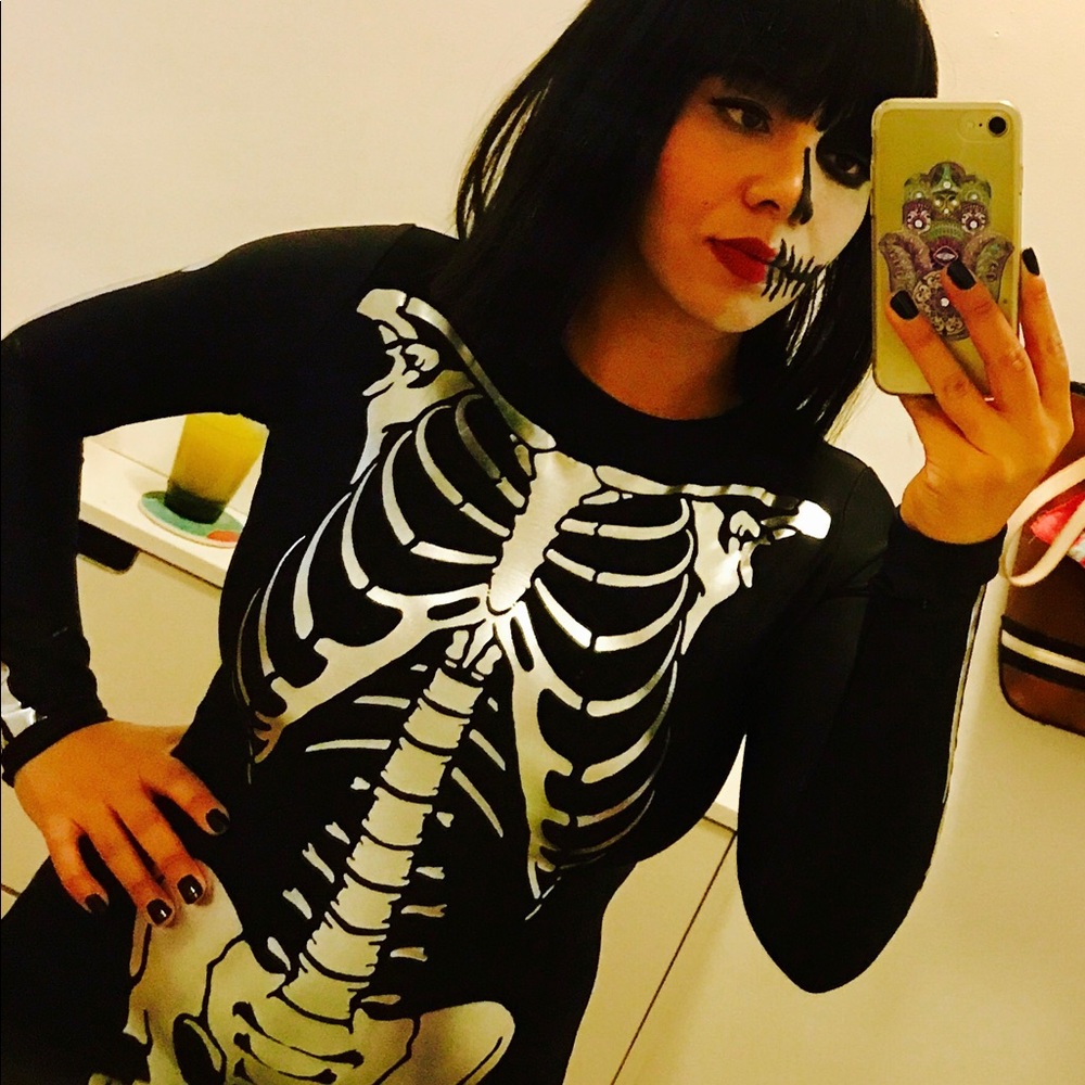 Adult skeleton costume